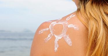 top 6 summer skin tips - Dermalogica Thailand